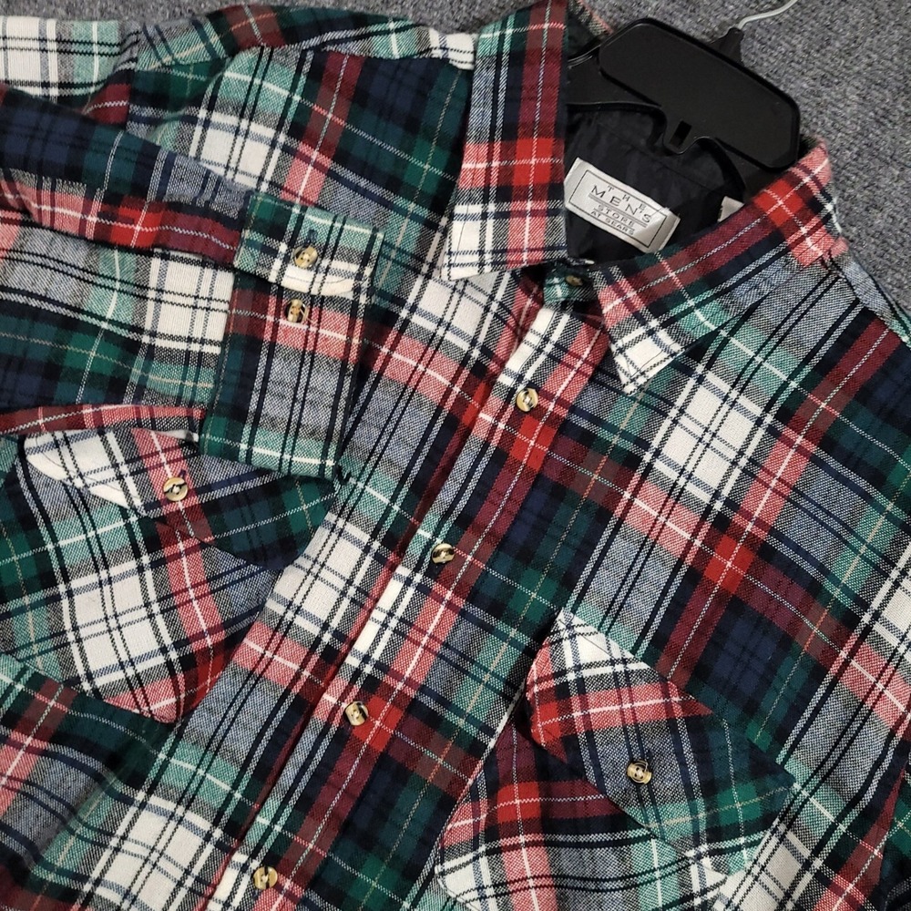 The Men's Store‎ Sears Flannel Shirt XL Plaid Button Up Red Green Vintage